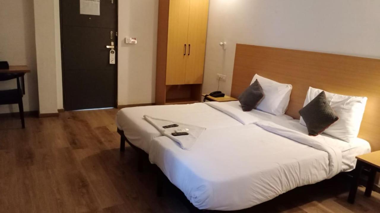 Hotel Amrita Chennai Ngoại thất bức ảnh